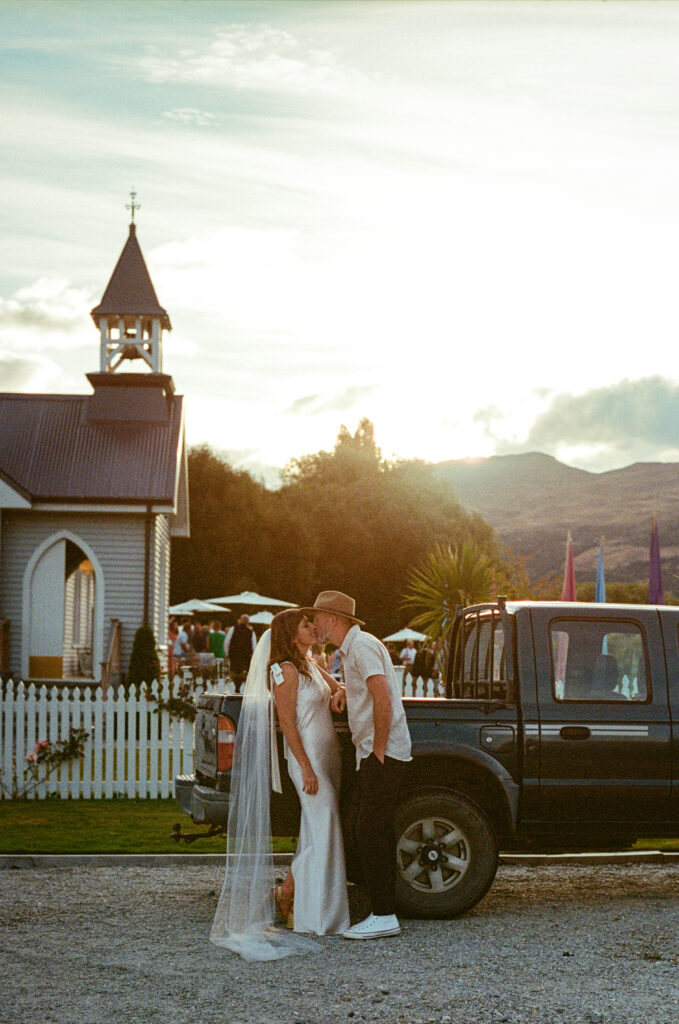 Queenstown Wedding Photographer, Capture your Queenstown Wedding On Film! Book Now